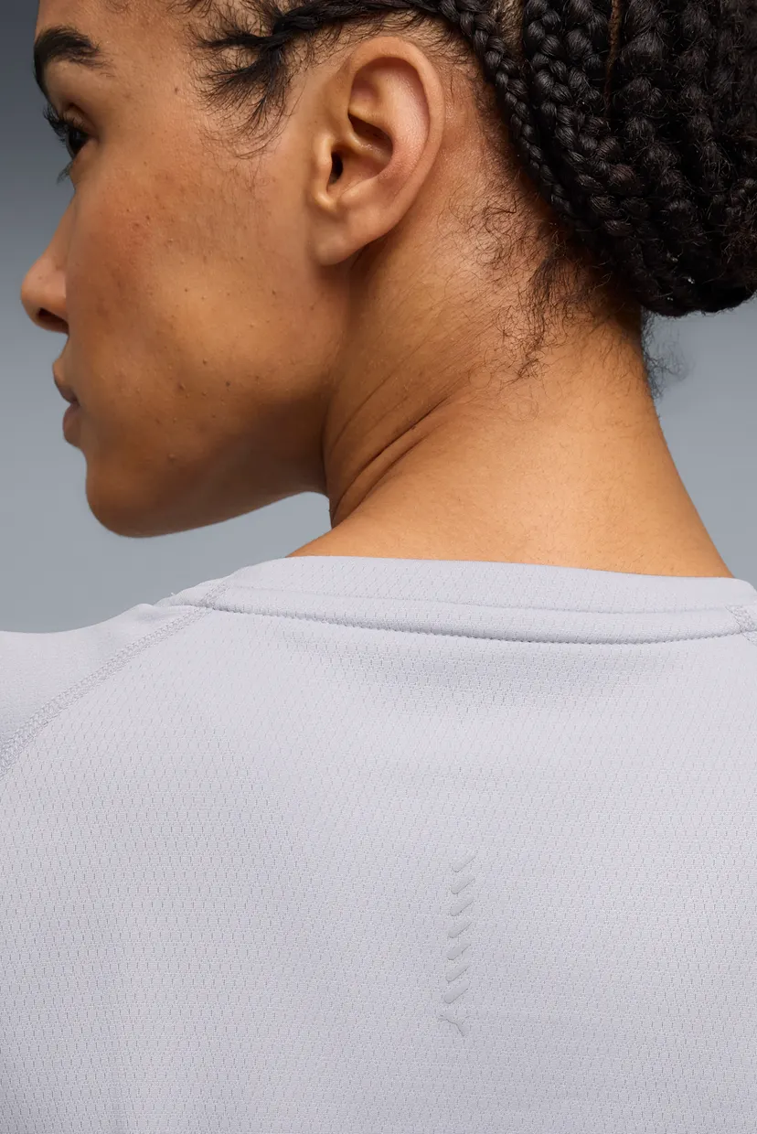 Женская серая футболка VELOCITY Running Tee Women 4