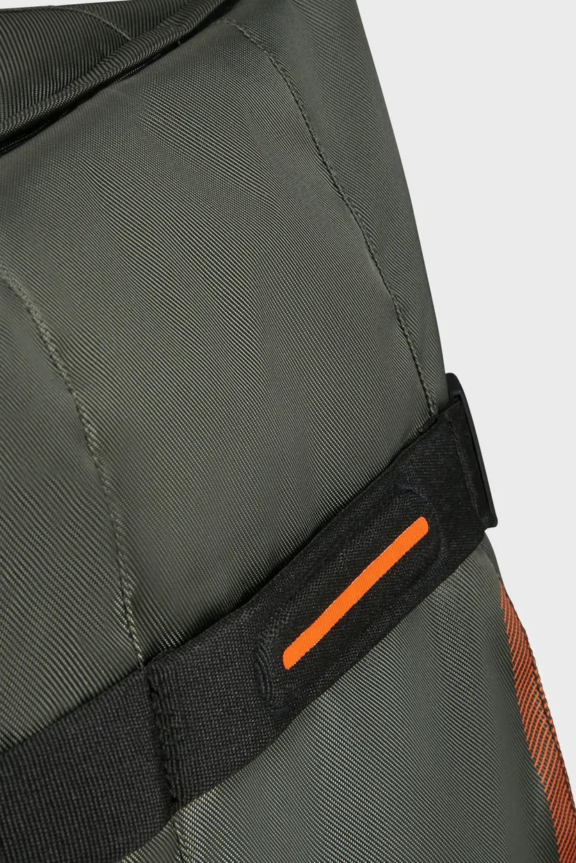 Зелена валіза 78,5 см URBAN TRACK KHAKI 7