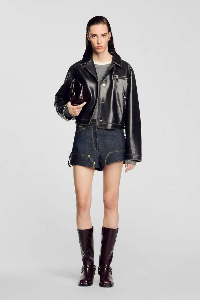 Жіноча чорна шкіряна куртка Sandro SFPBL00768_BLACKSS25 — MD-Fashion Жіноча чорна шкіряна куртка Sandro SFPBL00768_BLACKSS25 — MD-Fashion