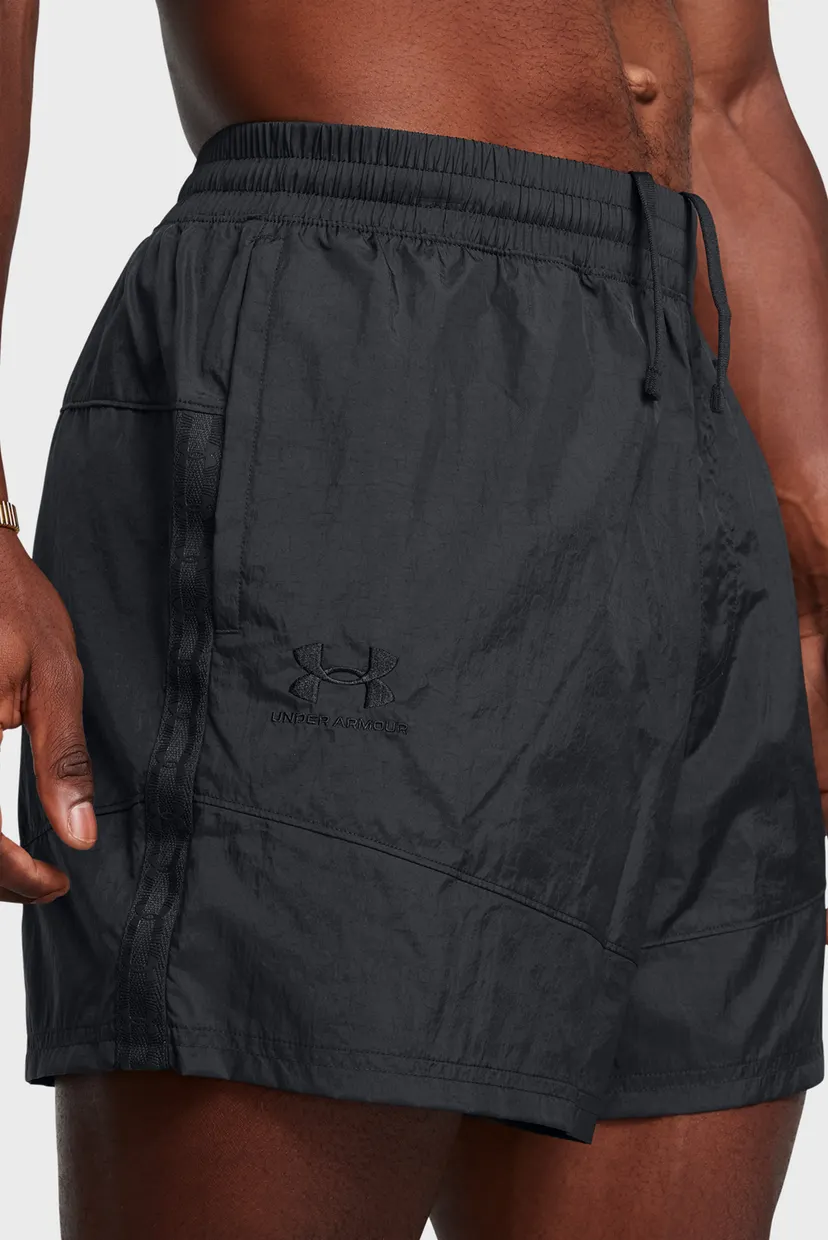 Мужские черные шорты UA M's 96 Terrace Wvn Shorts 4