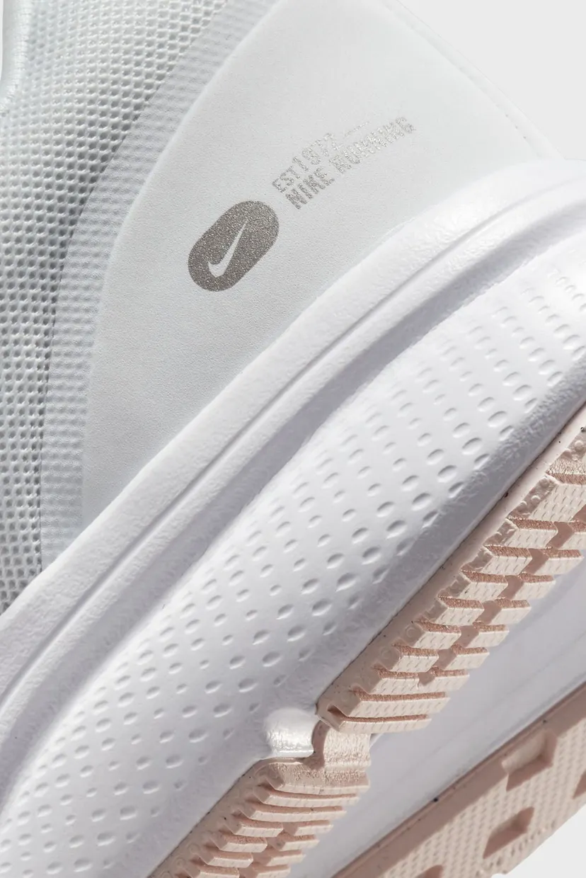 Женские светло-серые кроссовки WMNS NIKE ZOOM SPAN 3 6