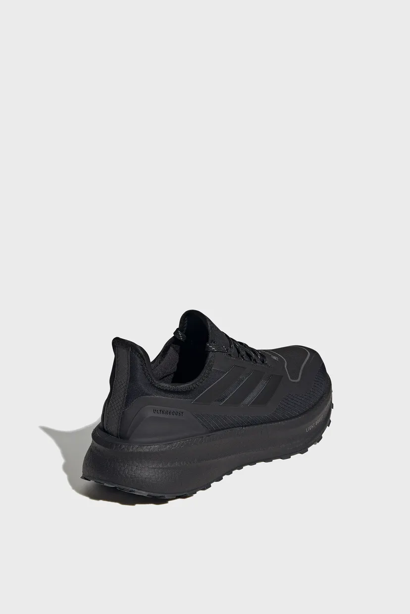 Женские черные кроссовки Ultraboost 5