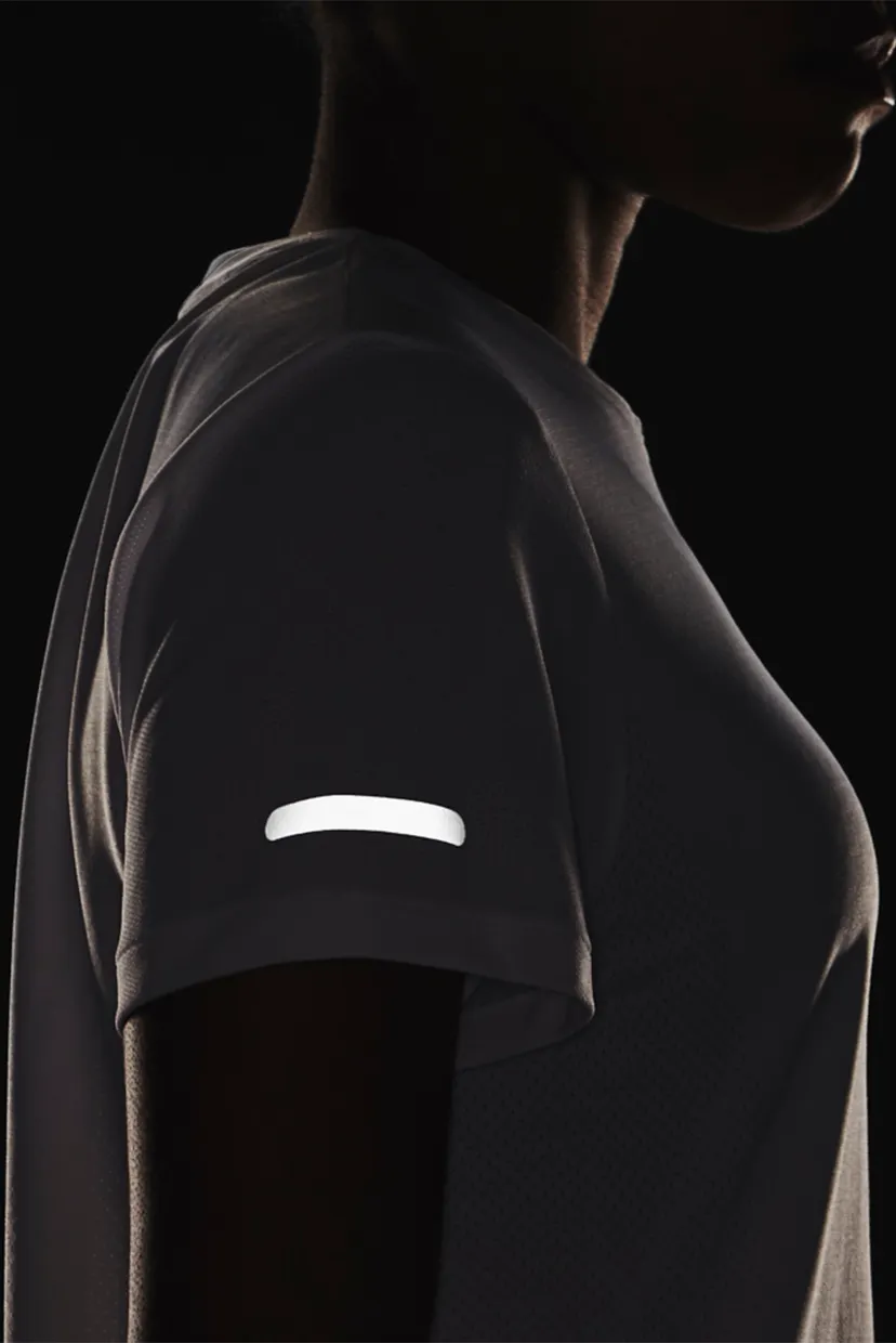 Женская белая футболка UA Seamless Stride SS 6