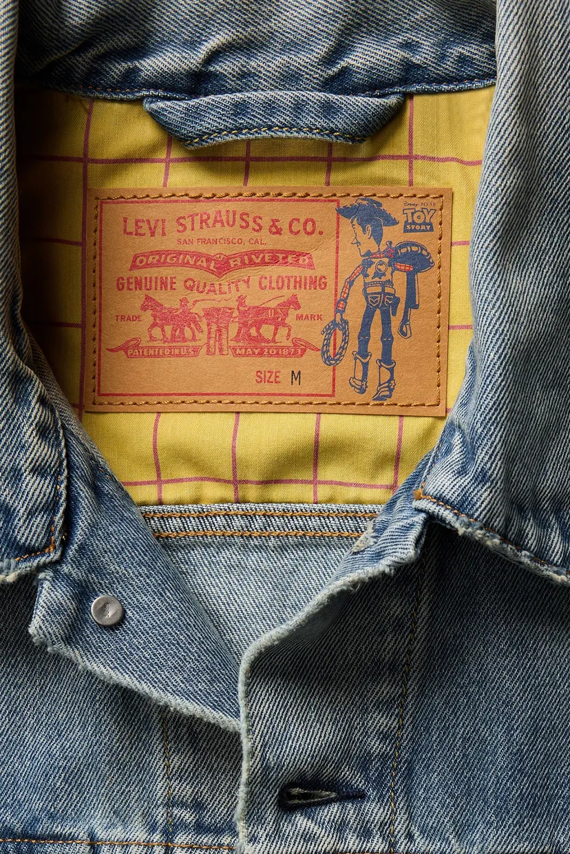 Мужская голубая джинсовая куртка Levi's® x Toy Story 6
