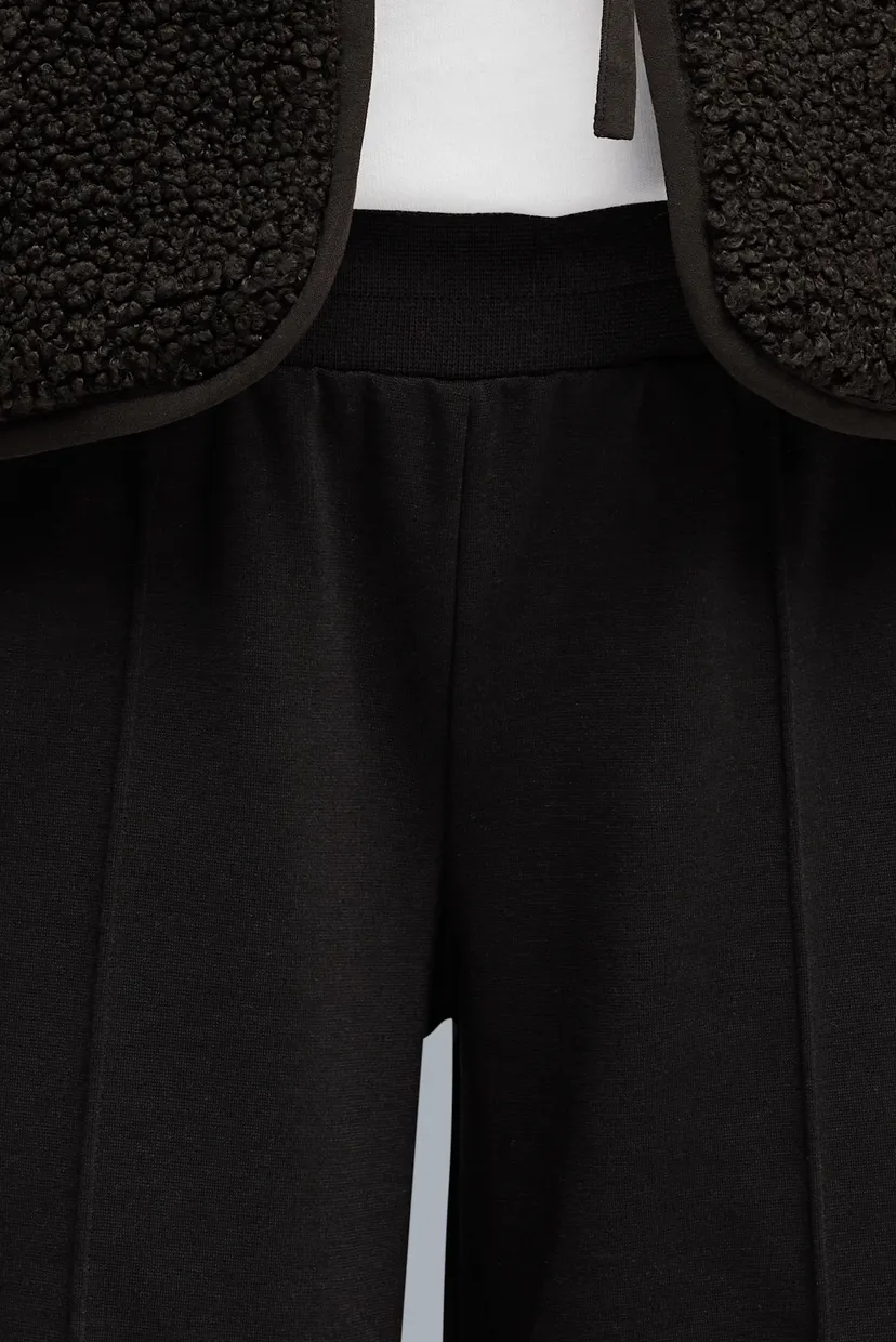 Жіночі чорні спортивні штани FUTURE.PUMA.ARCHIVE Low Rise Relaxed Pants Women 6
