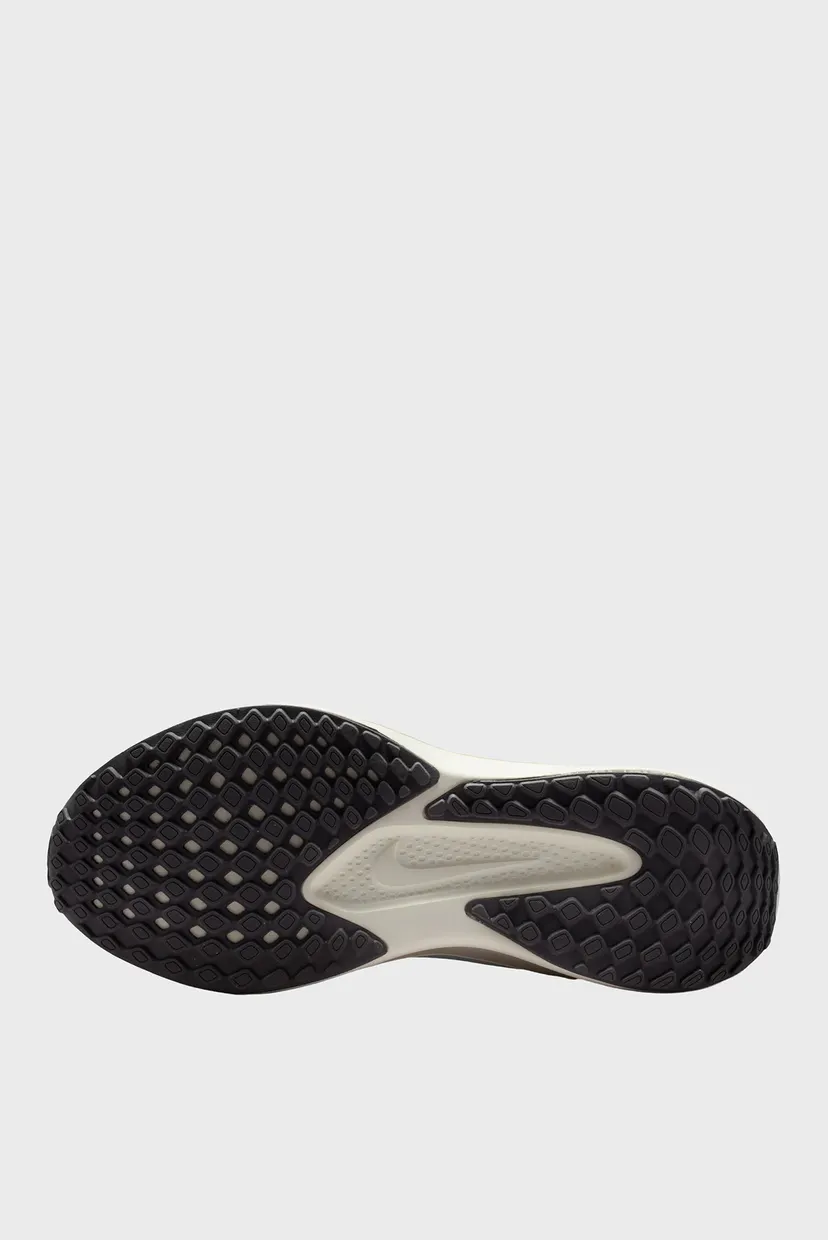 Женские белые кроссовки WMNS NIKE QUEST 6 6