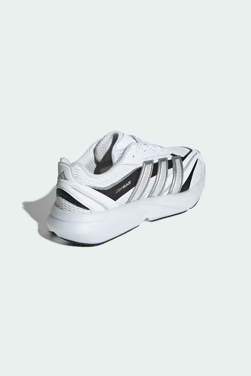 Мужские белые кроссовки Lightblaze Glow 5