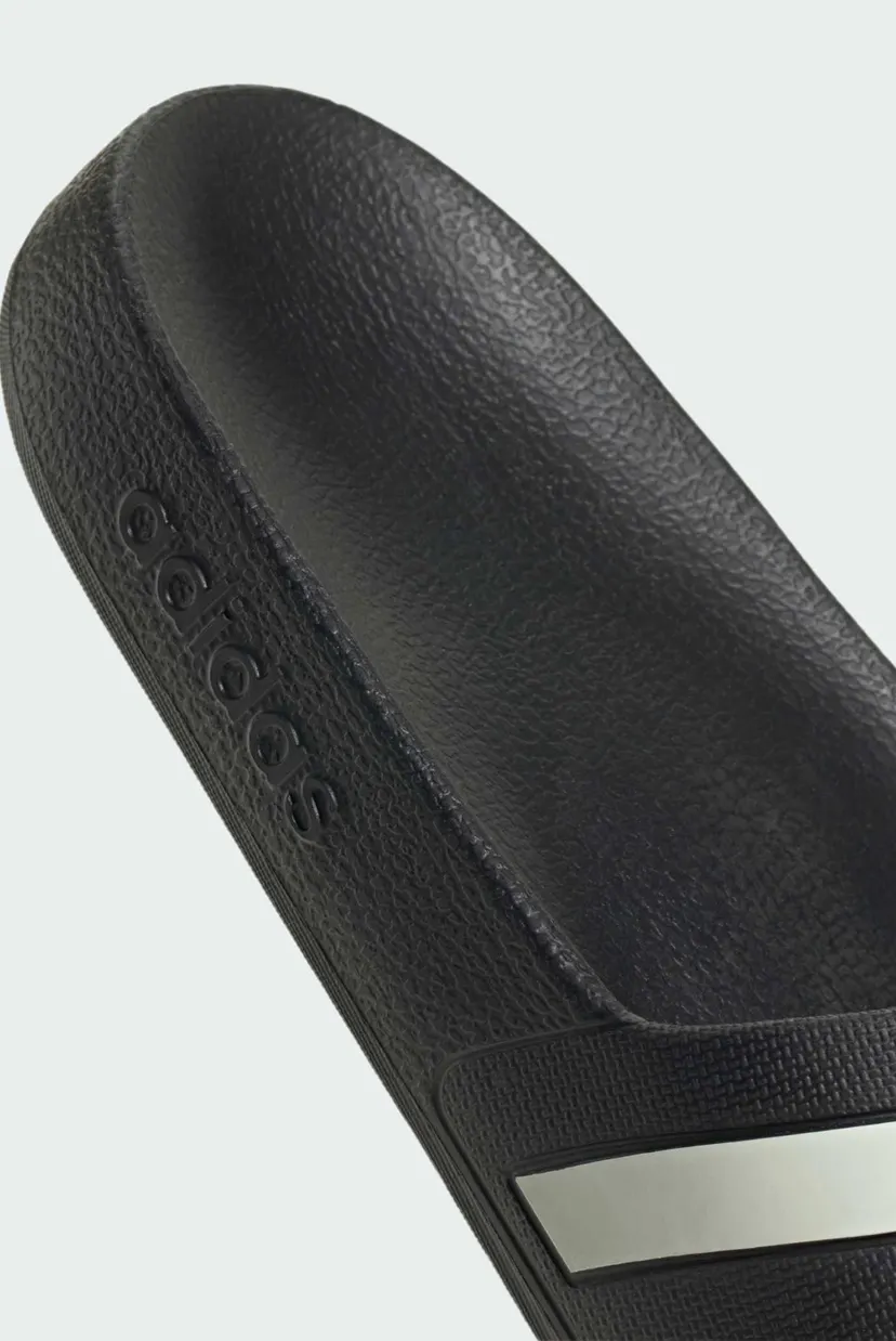 Чорні слайдери Adilette Aqua 8