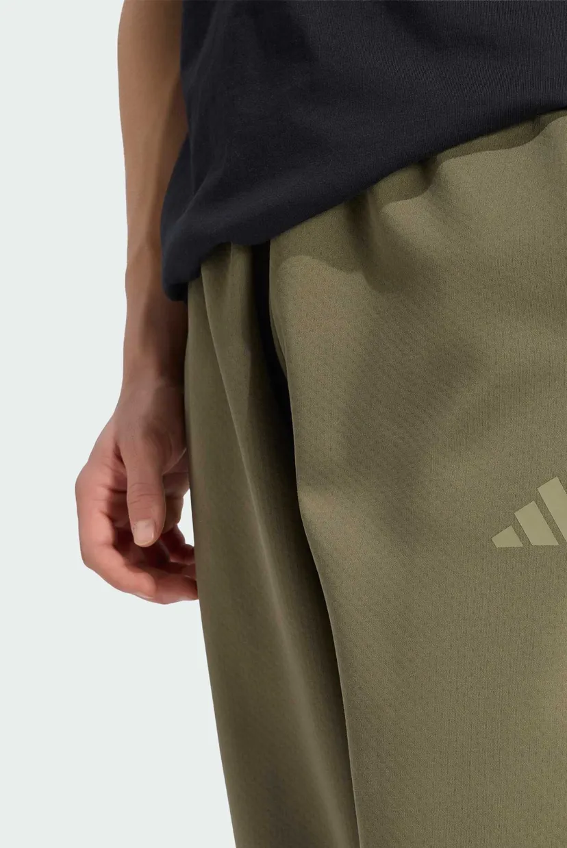 Мужские оливоковые спортивние брюки ADIDAS Z.N.E. 5