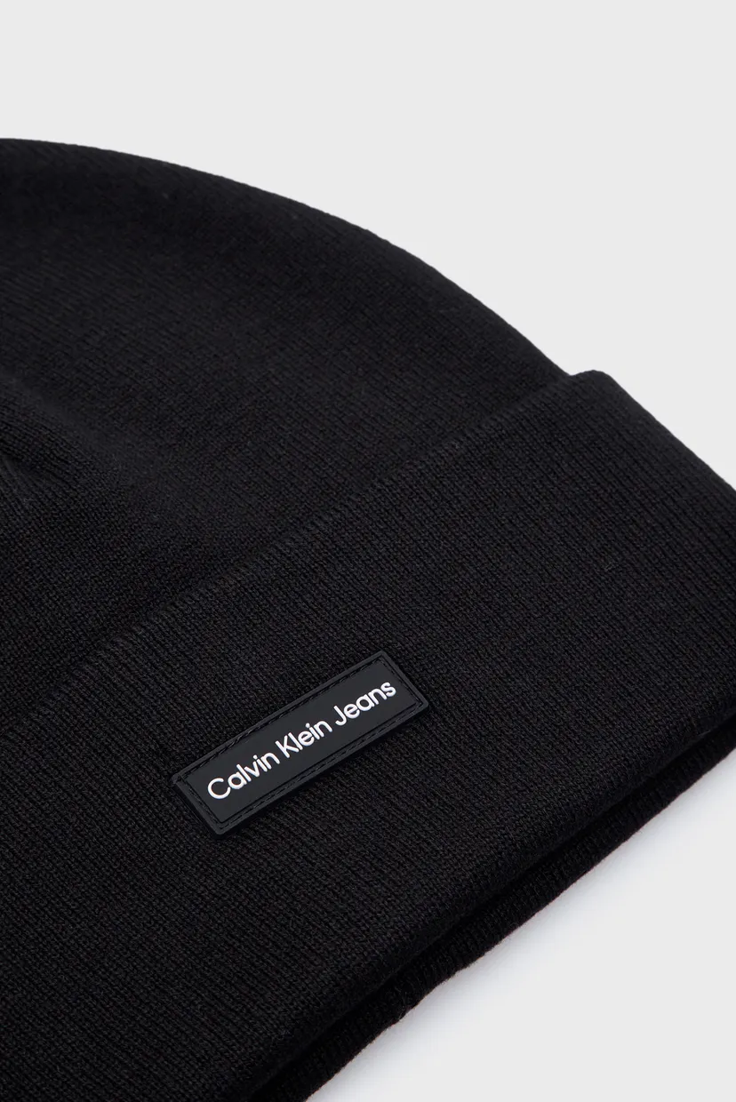 Жіноча чорна шапка INST PATCH BEANIE 3