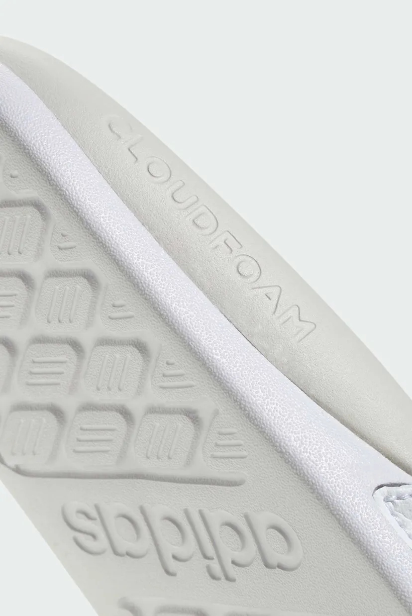 Белые слайдеры ADILETTE COMFORT 2.0 9