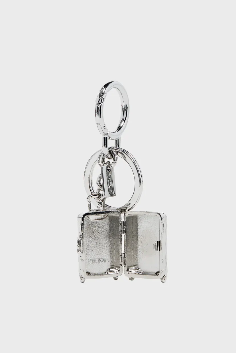 Серебристый брелок 19 FOBS 3
