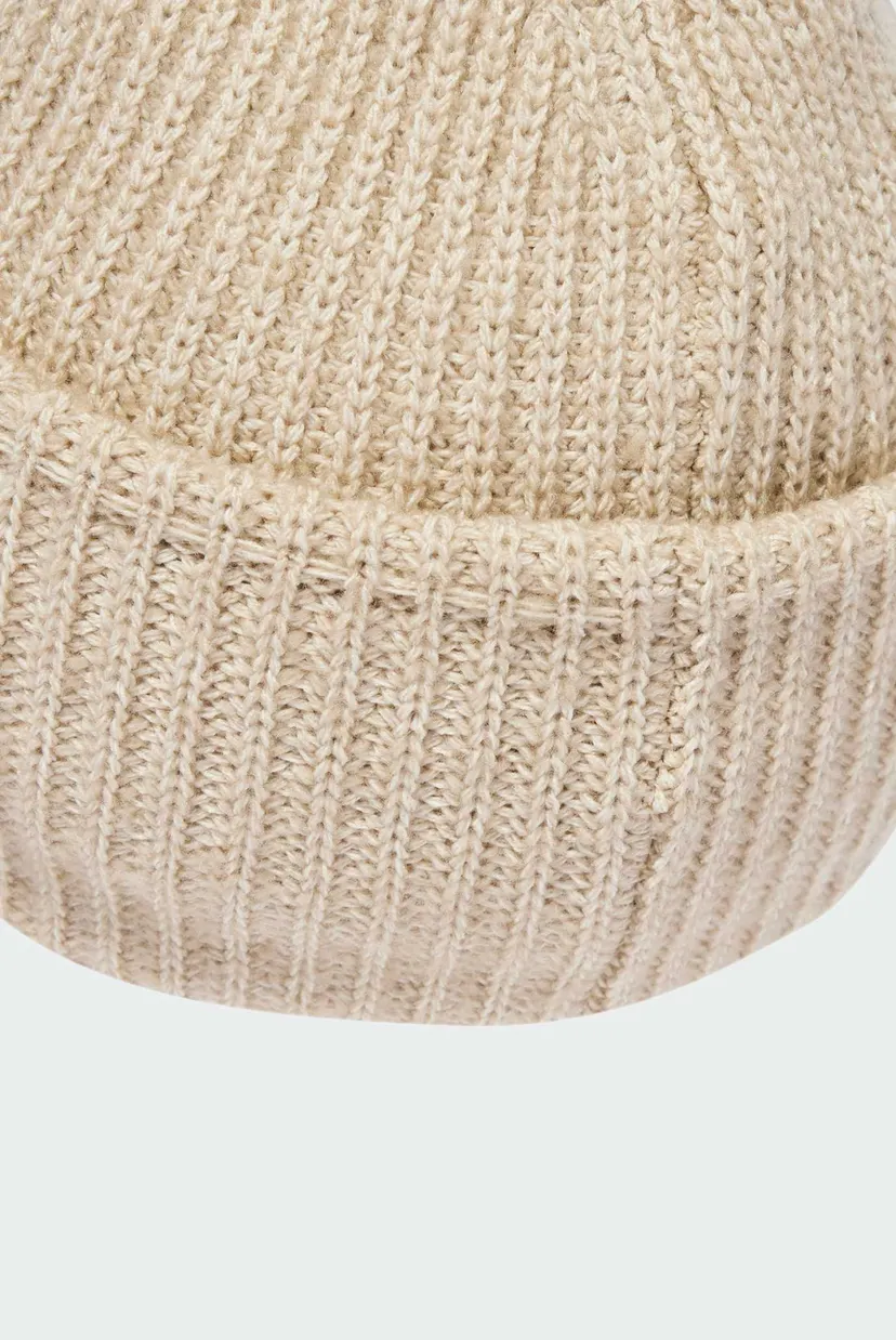 Бежевая шапка Wide Cuff 3