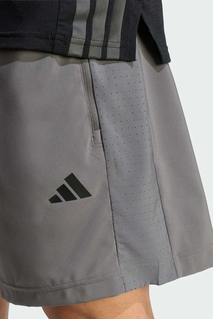 Чоловічі сірі шорти WORKOUT ESSENTIALS BASE WOVEN 4