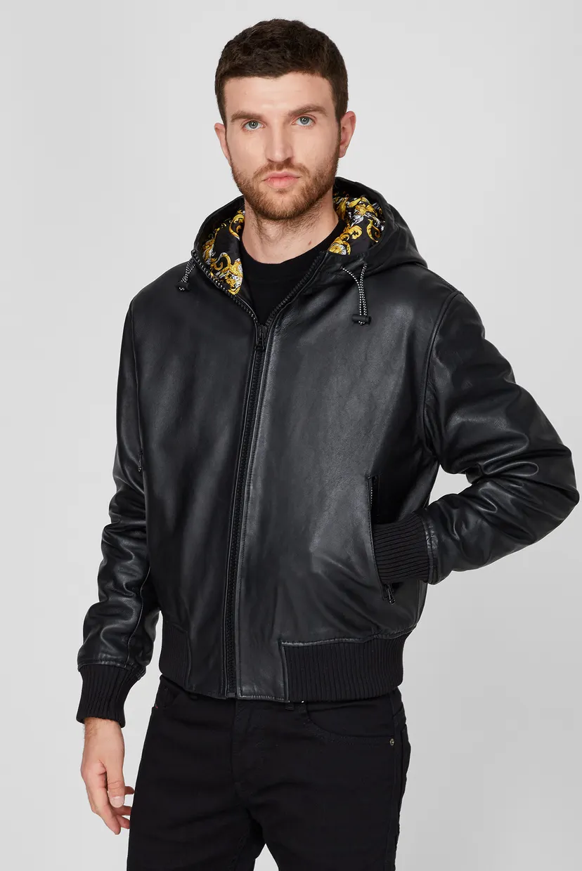 Мужская черная кожаная куртка Versace ECGZA9P7 25017 — MD-Fashion