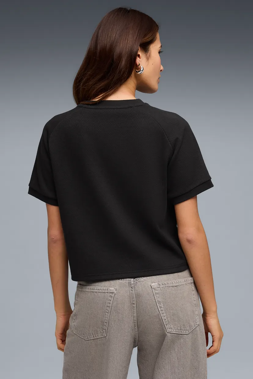 Жіноча чорна футболка PUMA Class Relaxed Pinnacle Tee Women 3