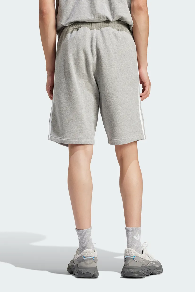 Чоловічі сірі шорти Adicolor 3-Stripes 3