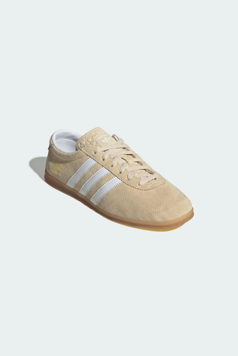 Женские бежевые кроссовки Gazelle Lo Pro 4