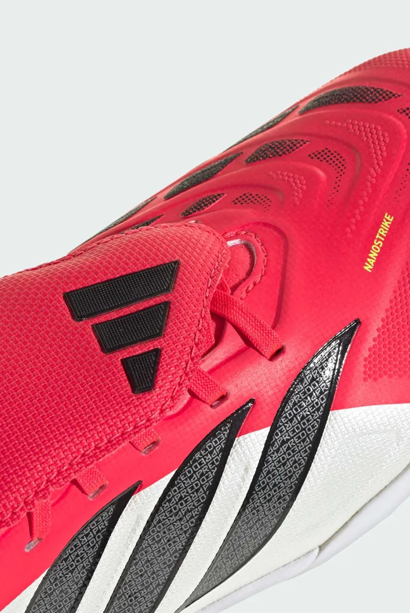 Детские розовые сороконожки PREDATOR LEAGUE Fold-Over Tongue Turf Football Kids 9