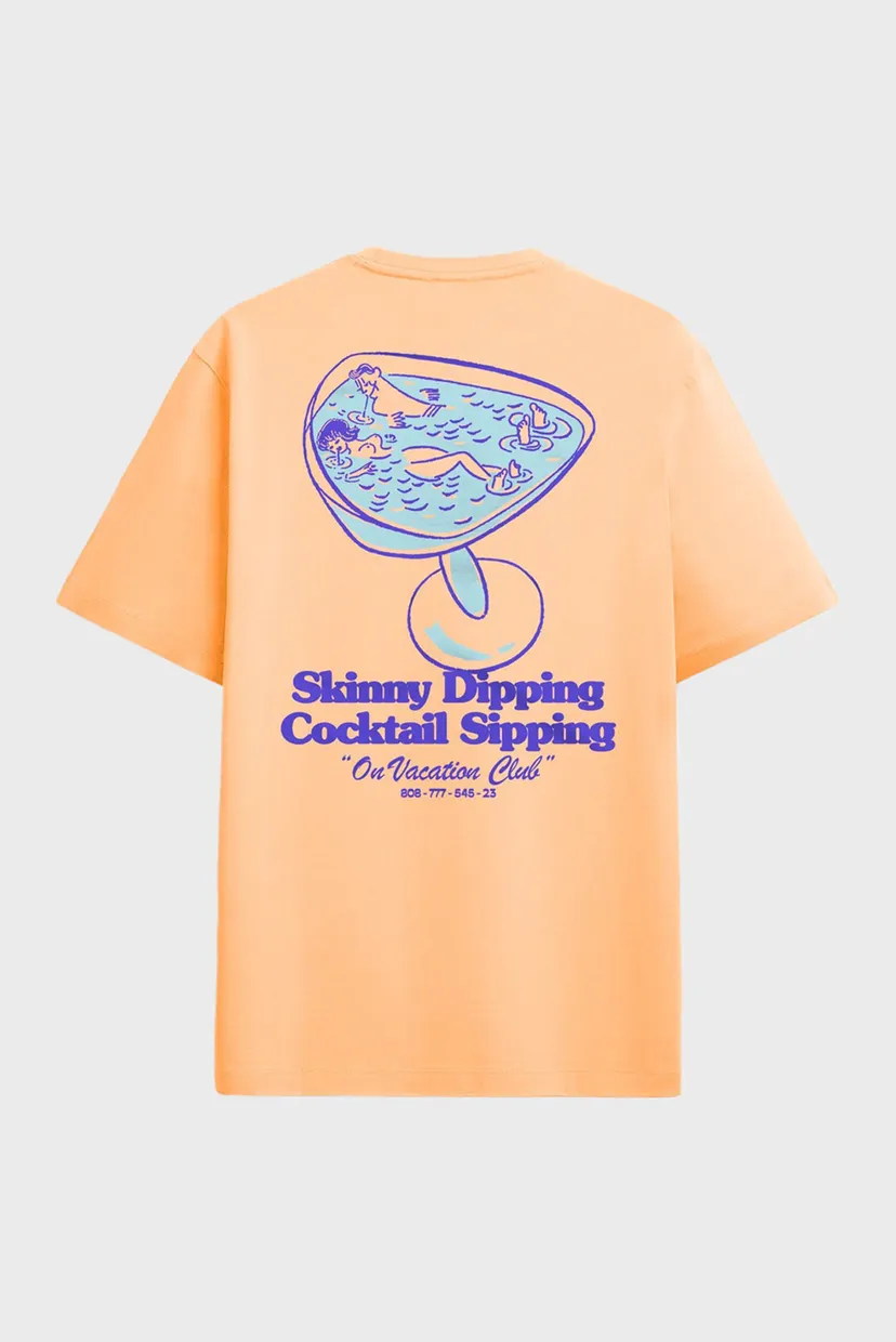 Оранжевая футболка Skinny Dippin' Cocktail Sippin' (унисекс) 9