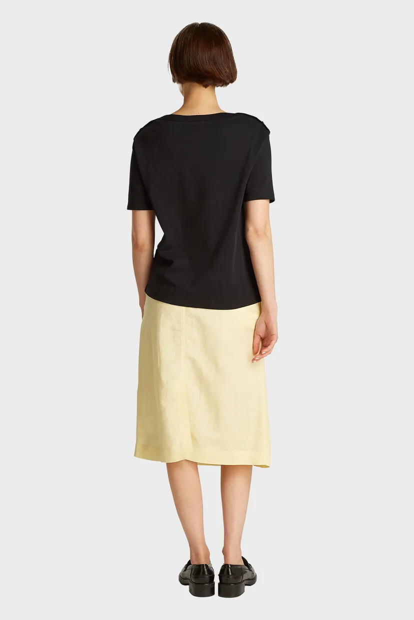 Женская черная футболка STRIPE GOLD BTN C-NK 3