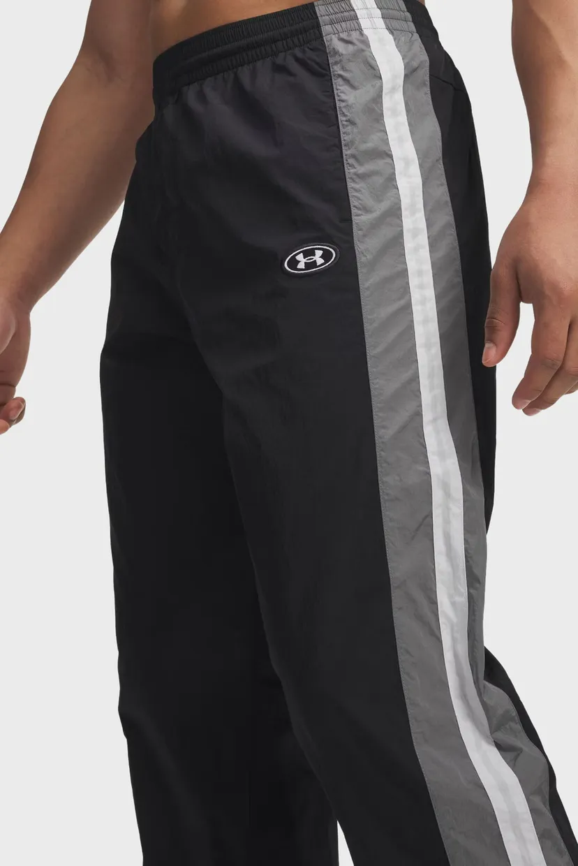 Мужские черные спортивные брюки UA Icon Wvn Track Jogger-BLK 4
