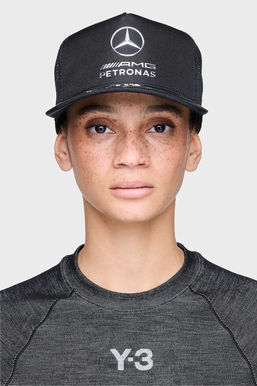 Черная кепка Y-3 MERCEDES-AMG PETRONAS FORMULA 1 TEAM TRUCKER 5