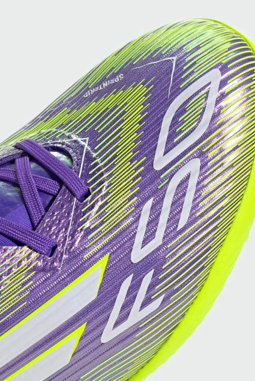 Фіолетові сороконіжки F50 League Turf 8