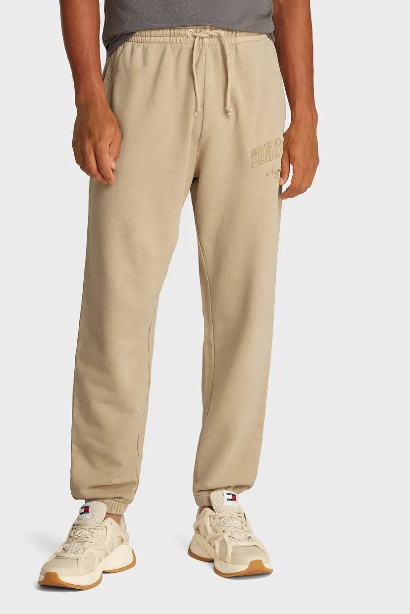 Чоловічі бежеві спортивні штани TJM RLX VINTAGE VARSITY JOGGER 1