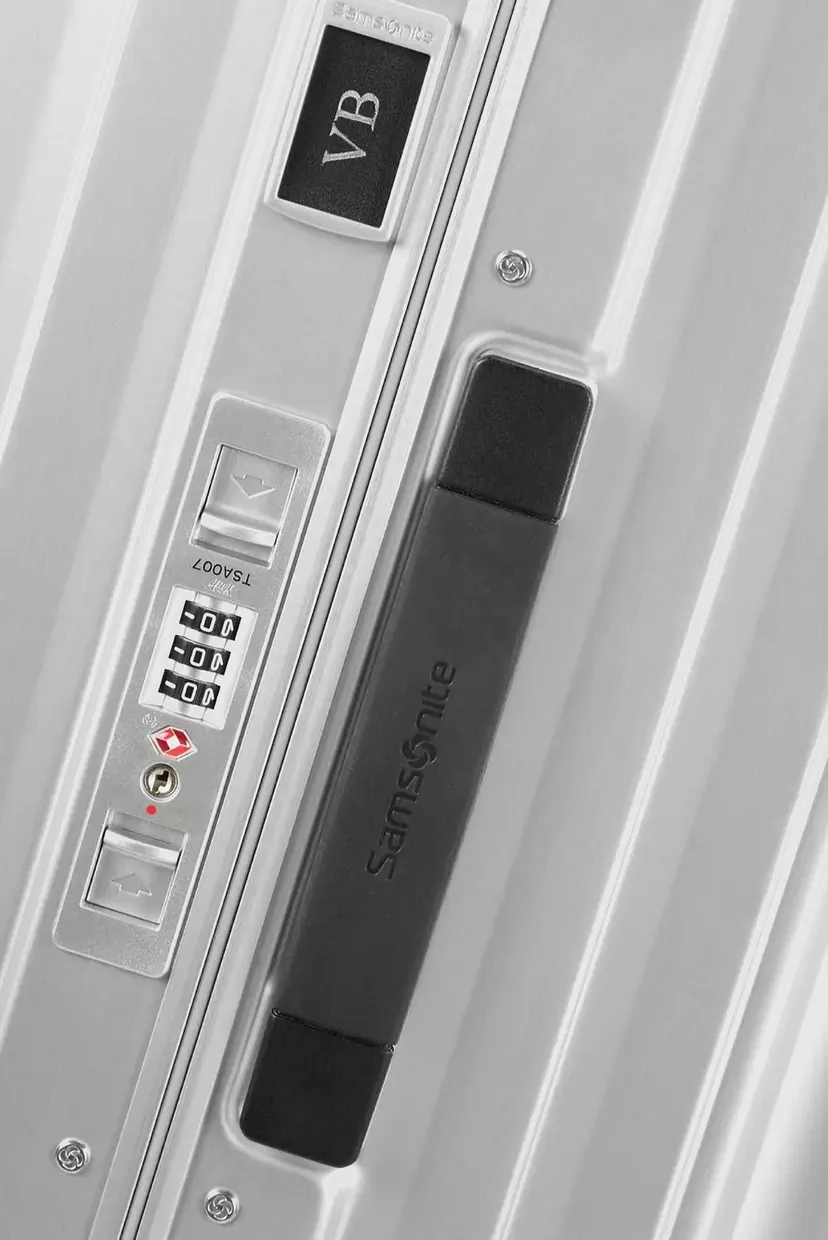 Серебристый чемодан  80 см LITE-BOX ALU ALUMINIUM 6