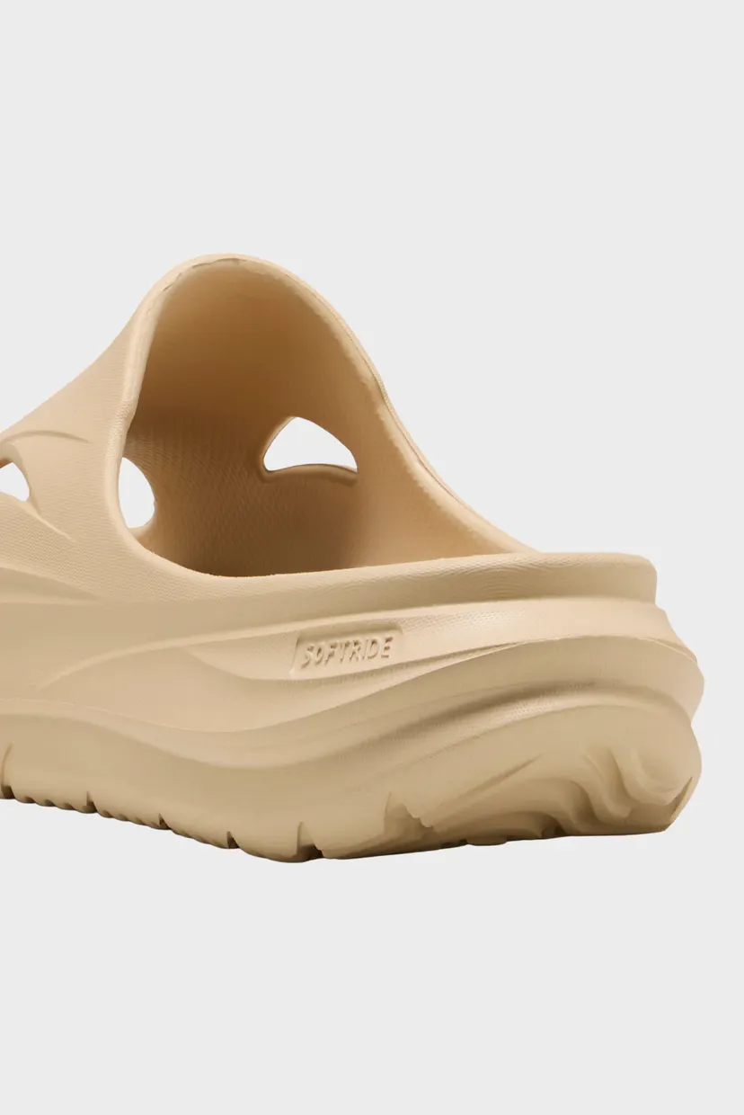 Бежевые слайдеры SOFTRIDE ZeroG Slides Unisex 6