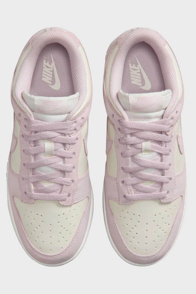 Жіночі замшеві кросівки WMNS NIKE DUNK LOW 4