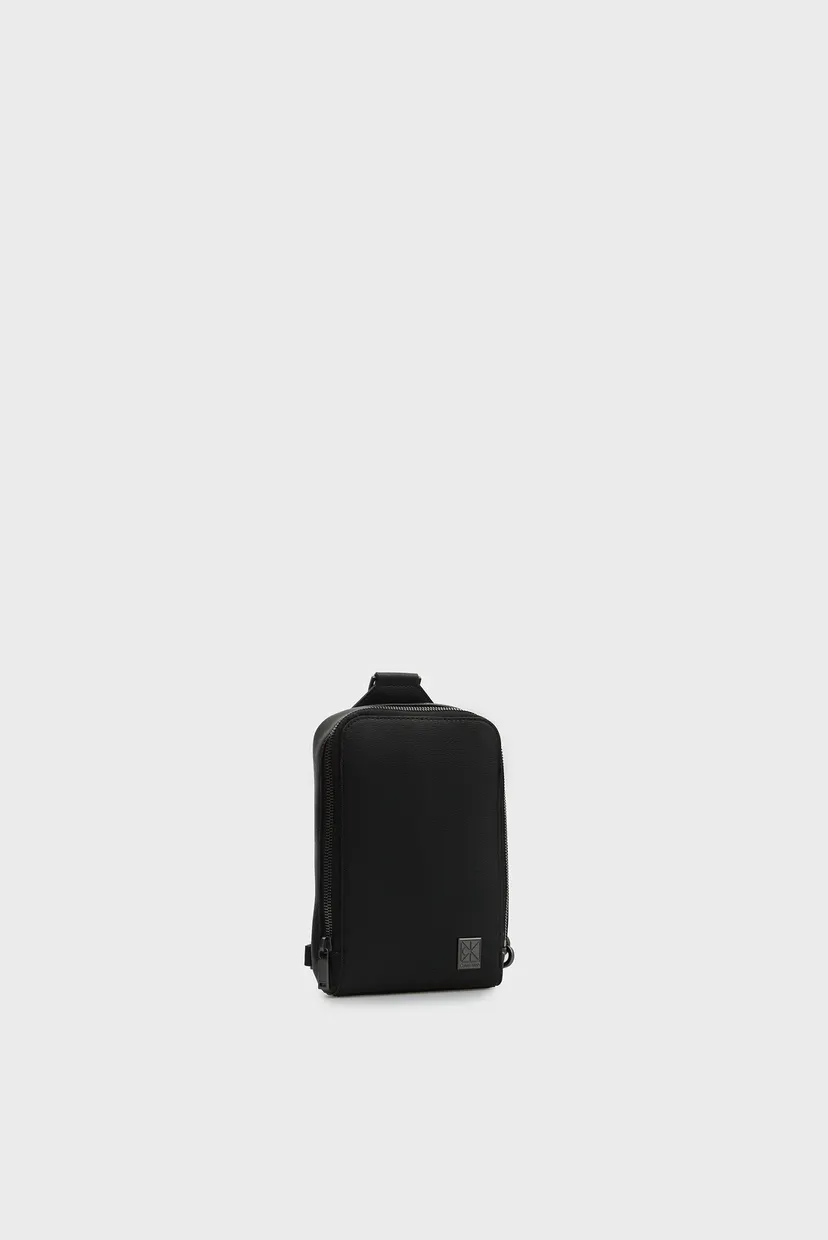 Мужская черная сумка EMBLEM HW SLING 3