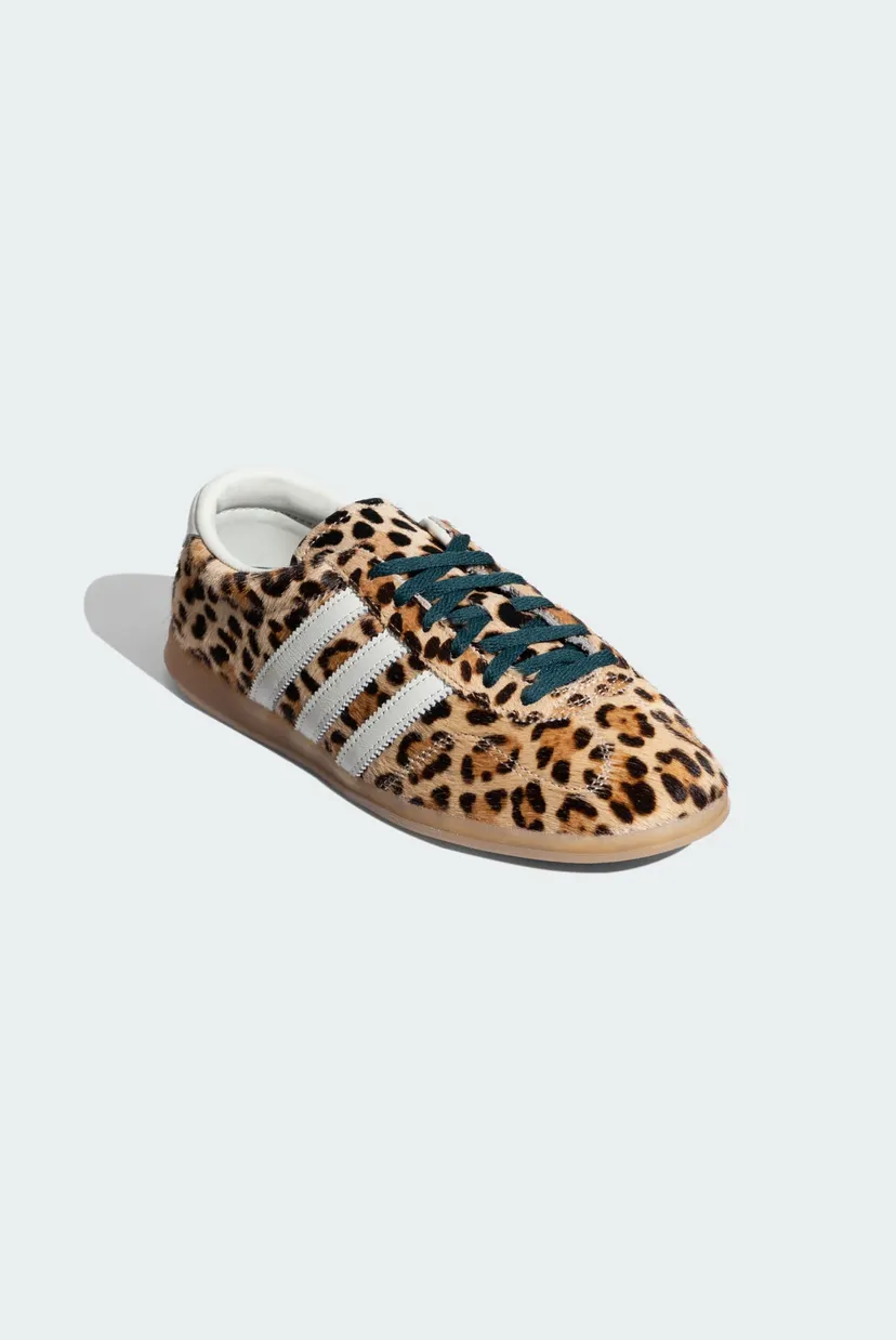 Женские бежевые кроссовки с узором GAZELLE LO PRO 4