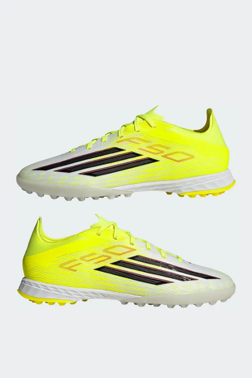 Жовті сороконіжки F50 PRO Turf 7