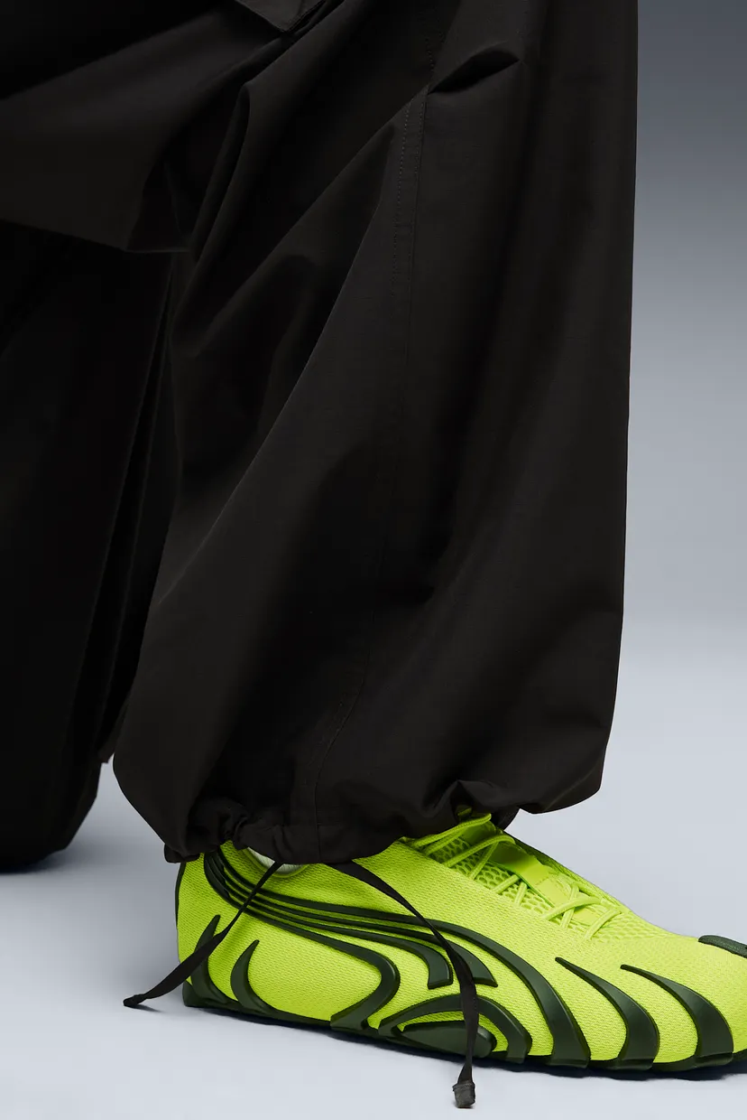 Чорні спортивні штани FUTURE.PUMA.ARCHIVE Extreme Cargo Pants Unisex (унісекс) 5