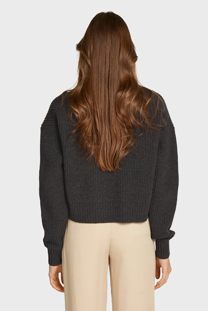 Женский темно-серый шерстяной пуловер CHUNKY V-NECK SWEATER 3