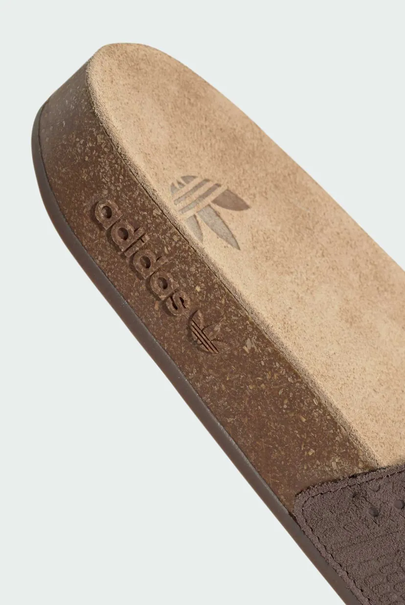 Коричневые слайдеры Adilette 9