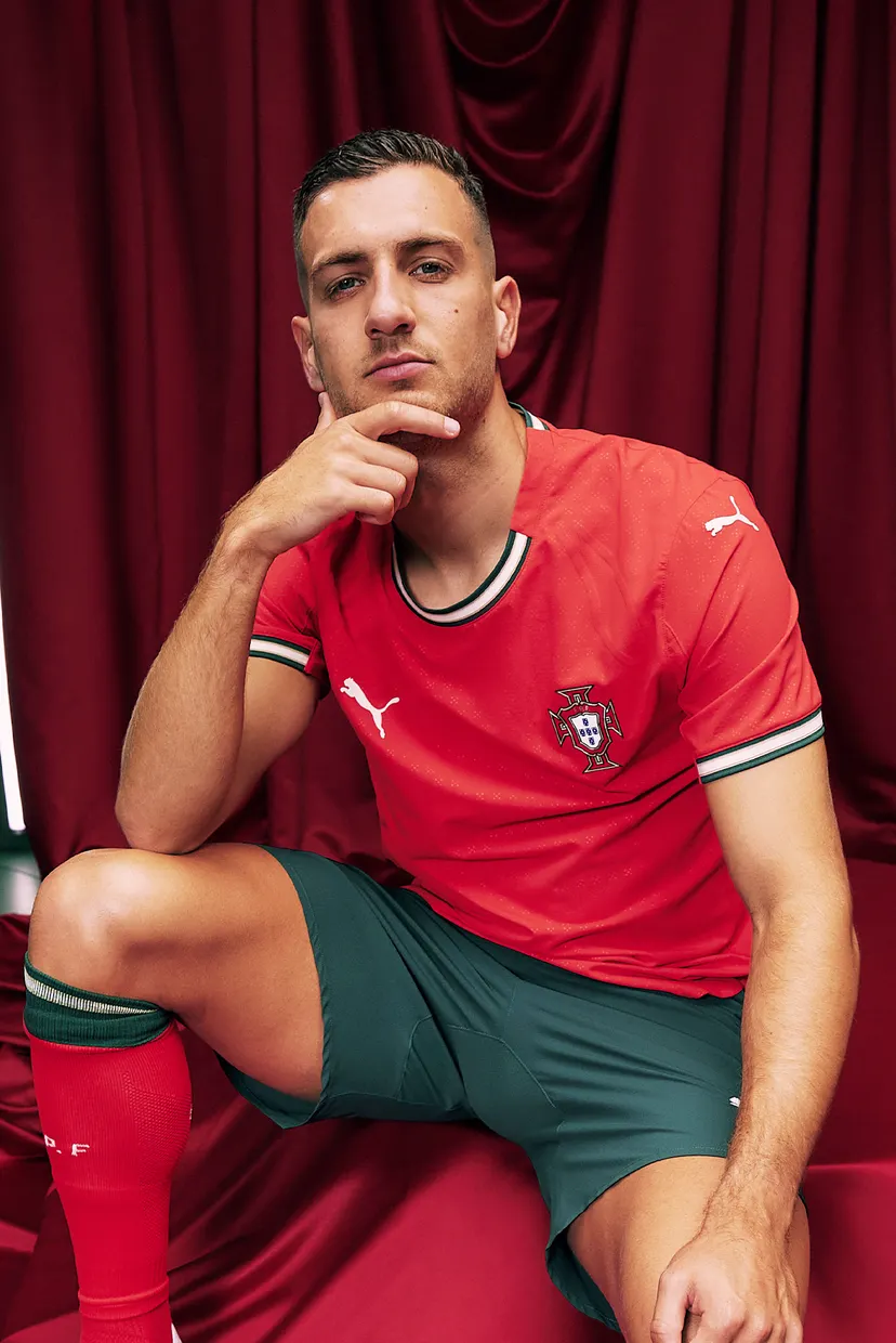 Чоловіча червона футболка Portugal '25 Home Replica Men's Soccer Jersey 6