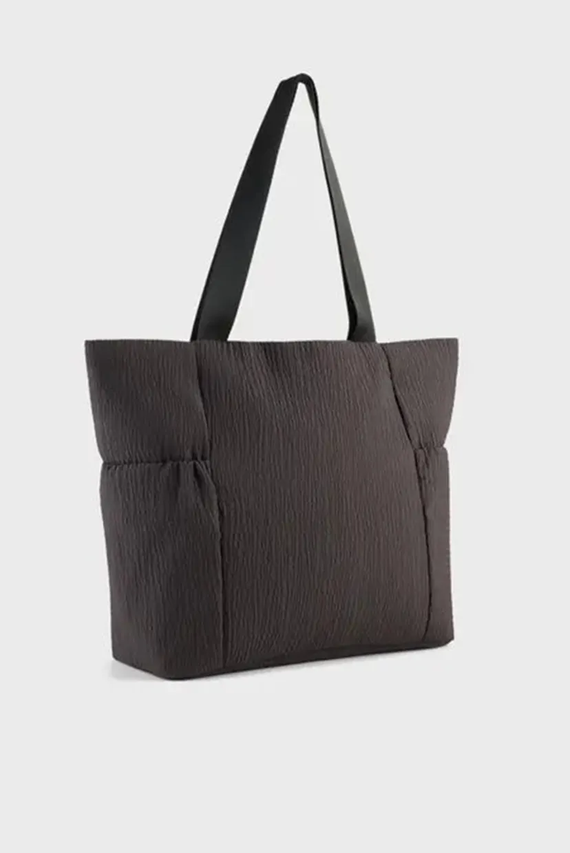 Женская черная сумка UP Shopper 19L Bag 3