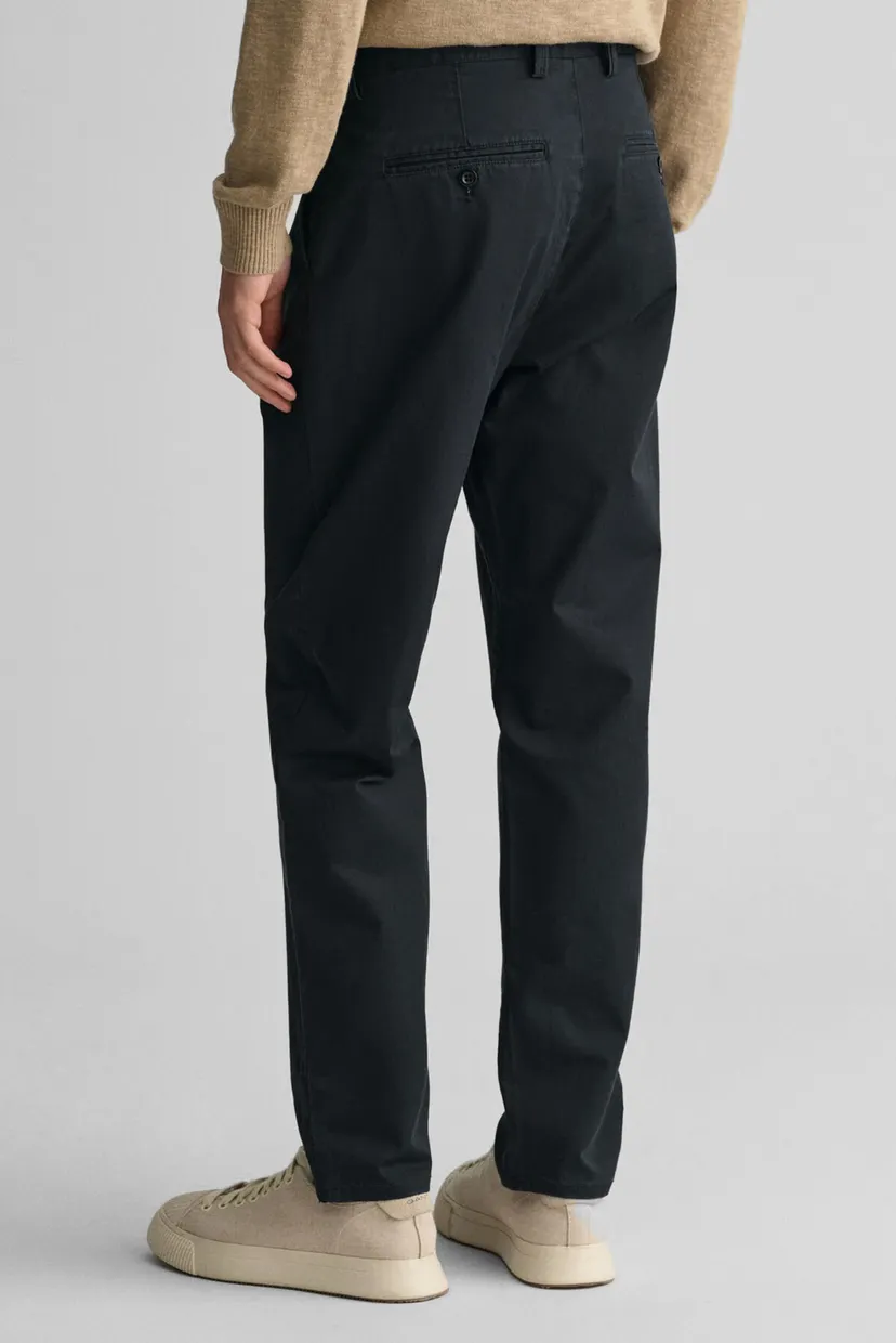 Мужские черные чиносы TAPERED TWILL CHINOS 4