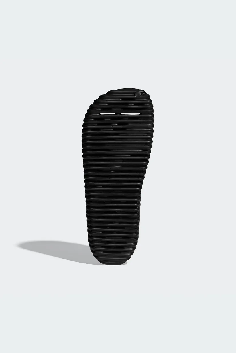 Черные слайдеры Adilette 25 3