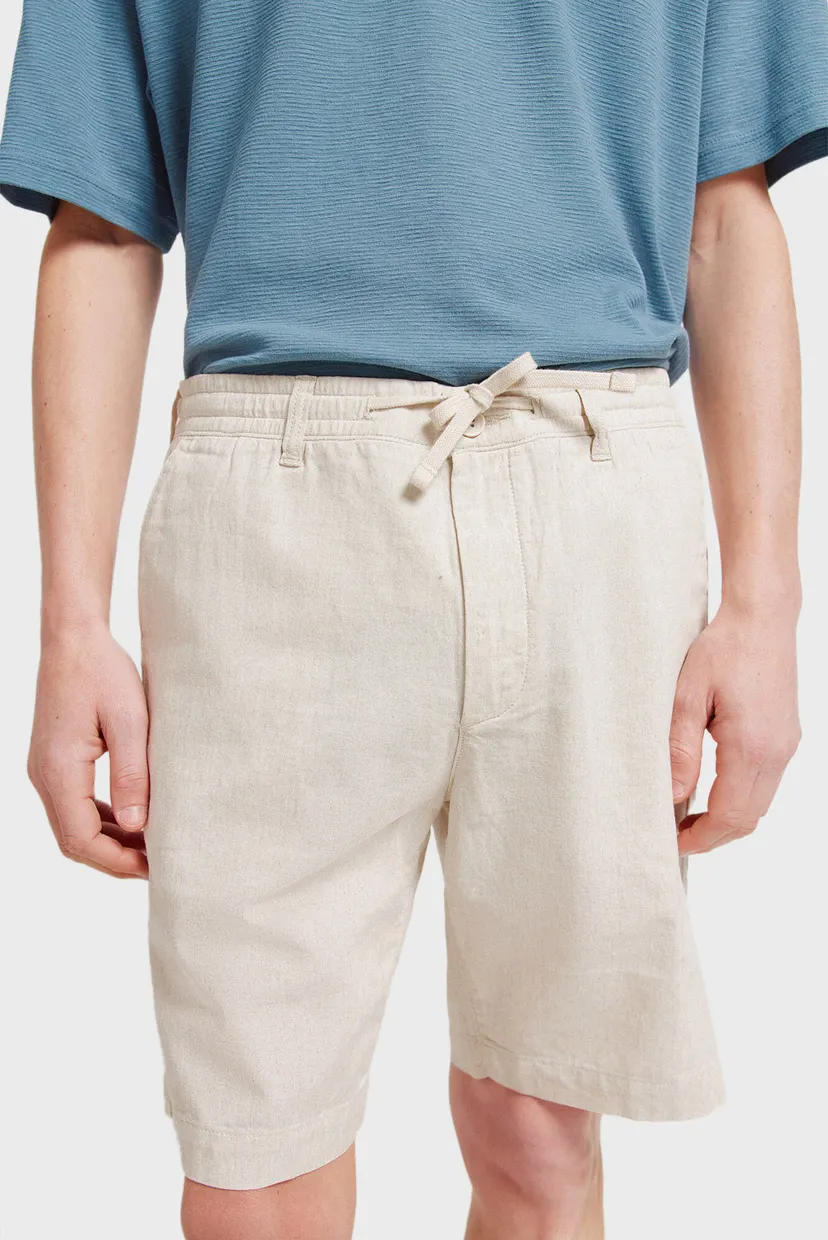 Чоловічі білі шорти slim fit 4