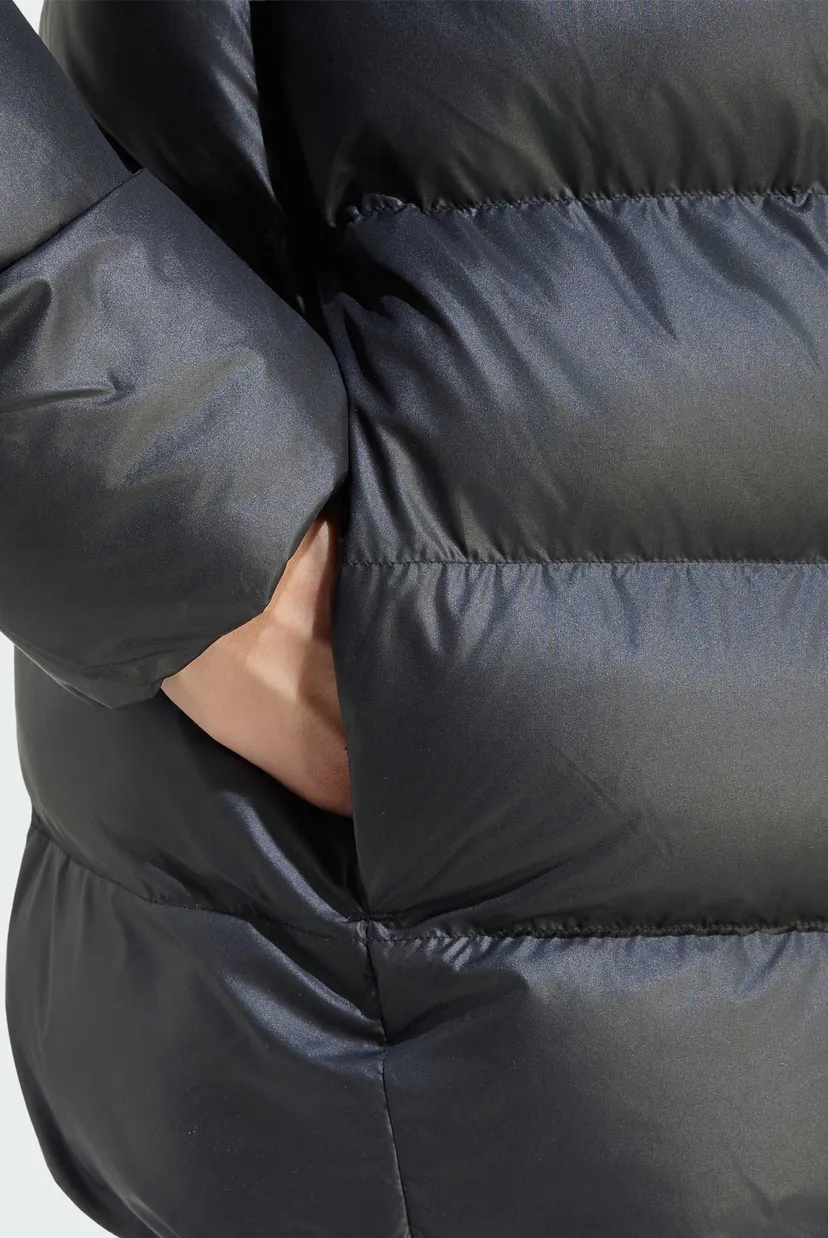 Чоловіча чорна куртка ESSENTIALS INSULATION 5