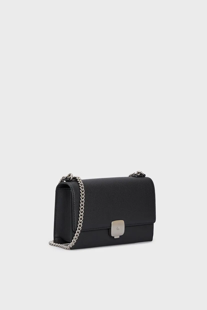 Жіноча чорна сумка FORGED CHAIN FLAP BAG21 3