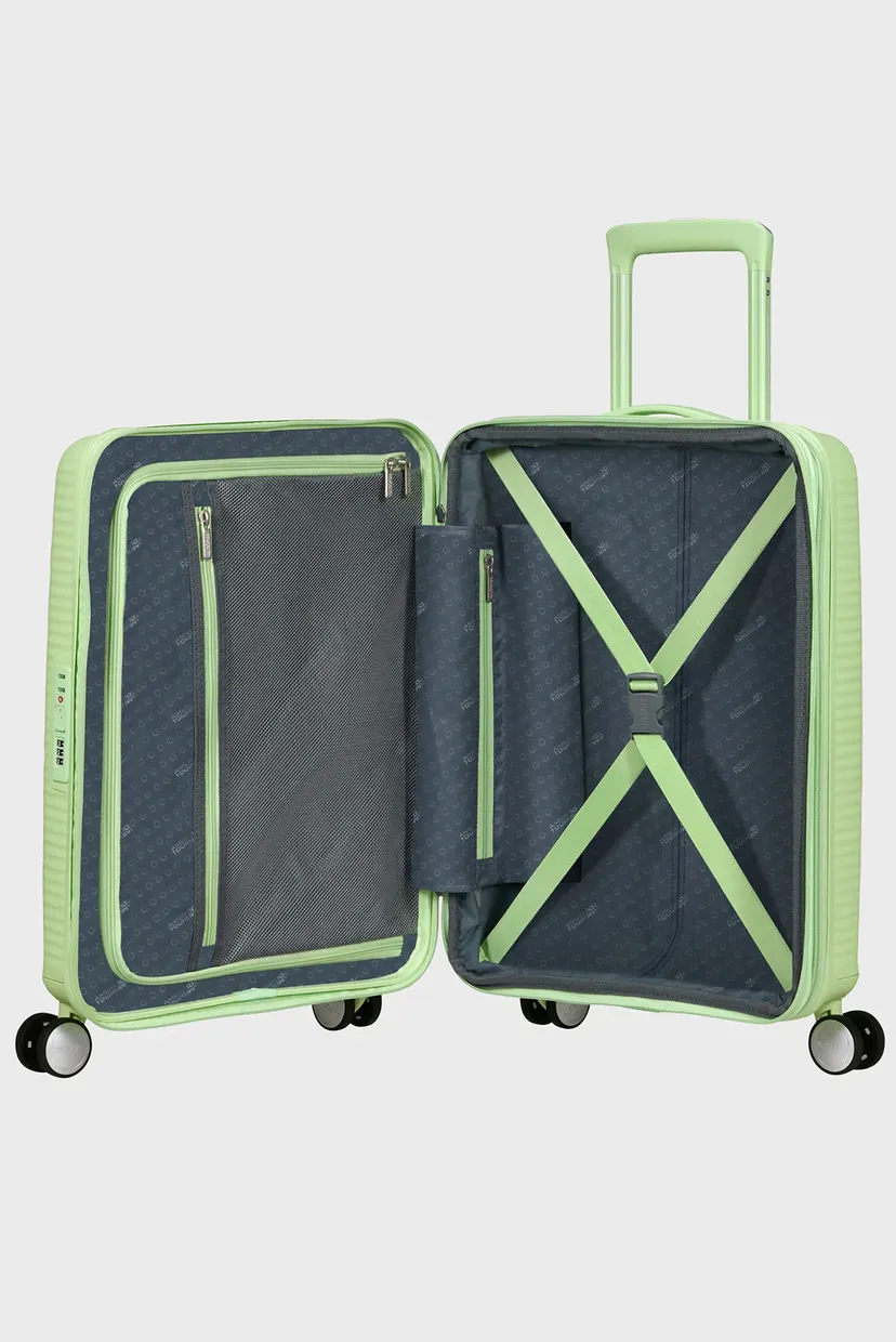 Женский зеленый чемодан 55 см SOUNDBOX KIWI GREEN 5