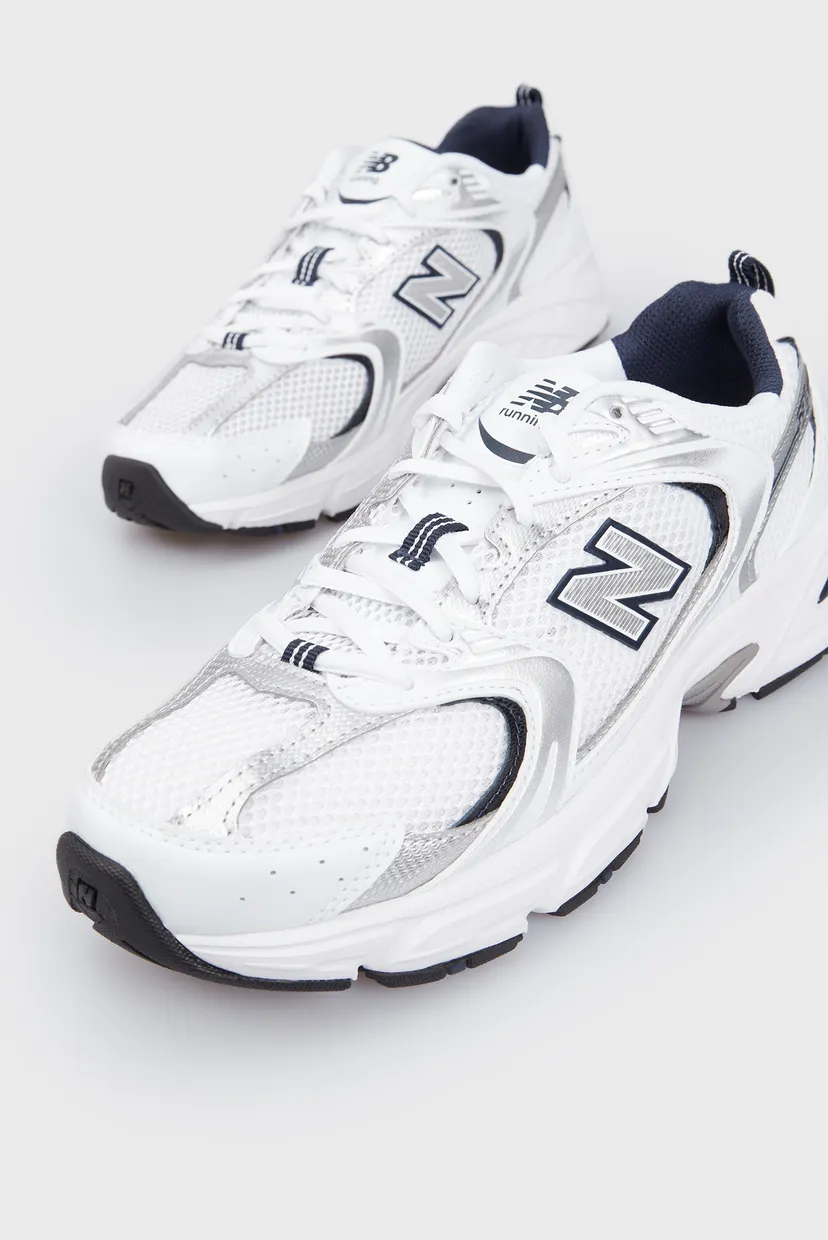 Білі кросівки 530 New Balance MR530SG — MD-Fashion