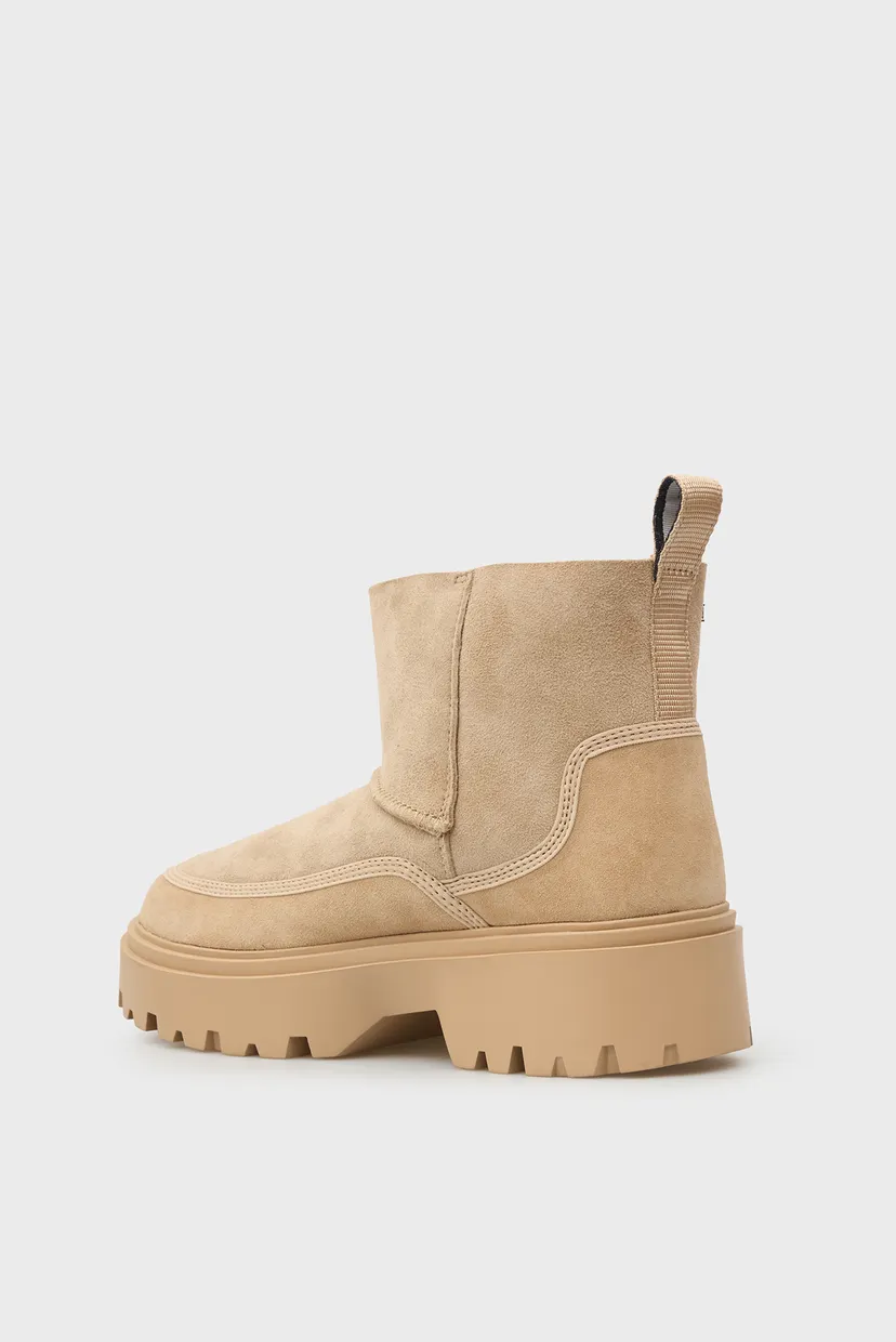 Женские бежевые замшевые угги SHEARLING 4