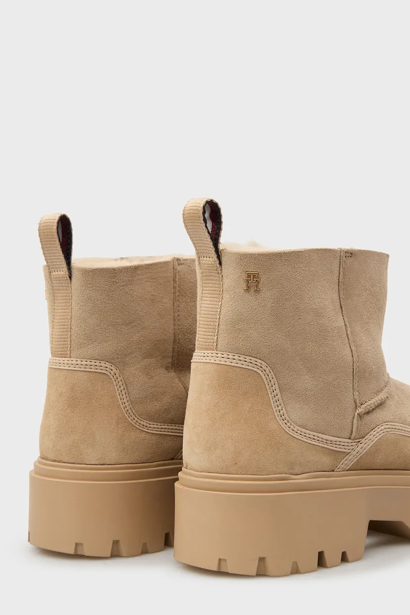 Женские бежевые замшевые угги SHEARLING 5