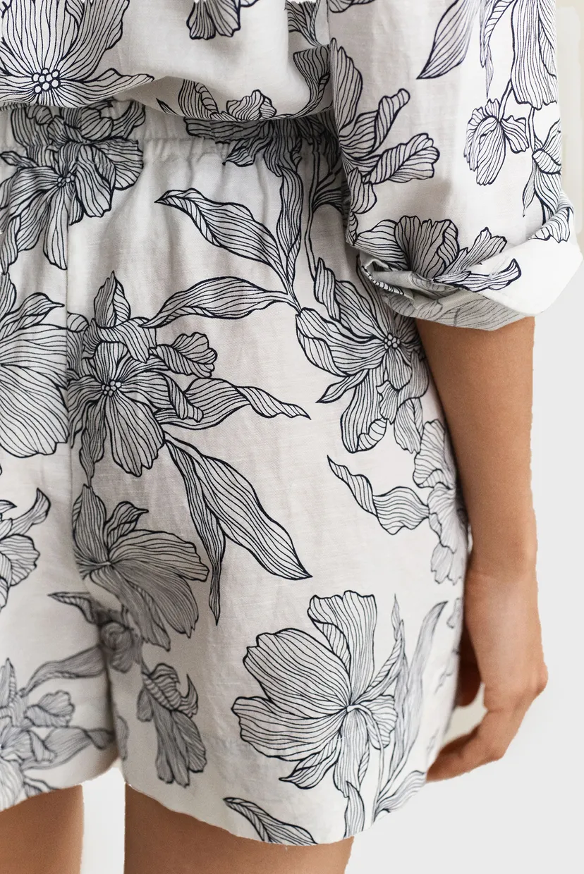 Женские белые льняные шорты с узором FLORAL 5